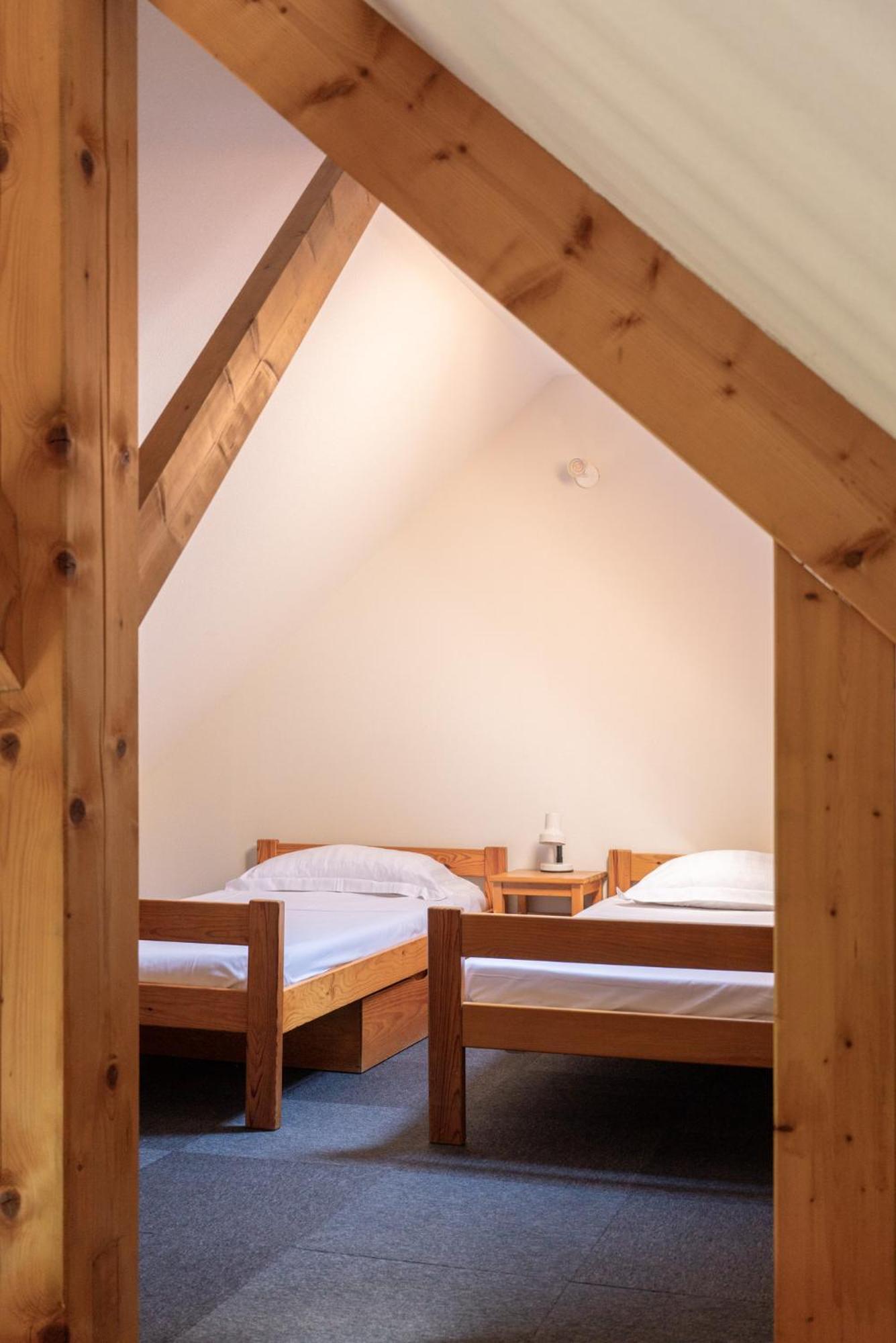 Domaine De Ramonjuan Hotel Bagnères-de-Bigorre Szoba fotó